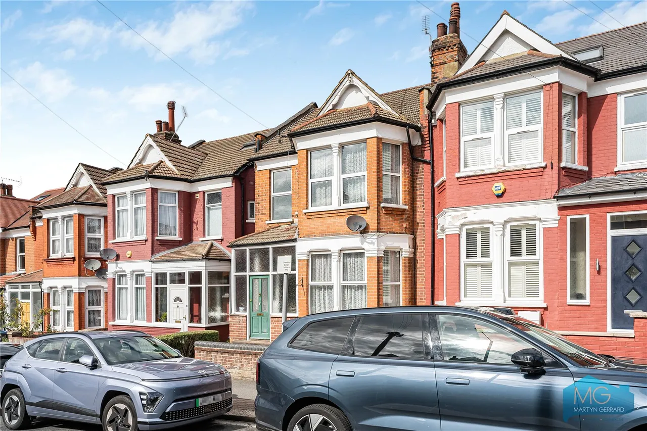 Nether Street, London, N12, photo 12