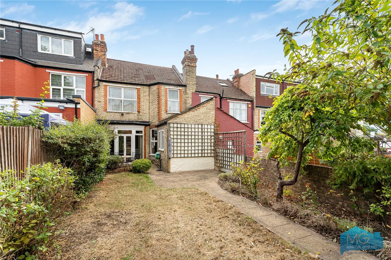 Nether Street, London, N12, photo 15
