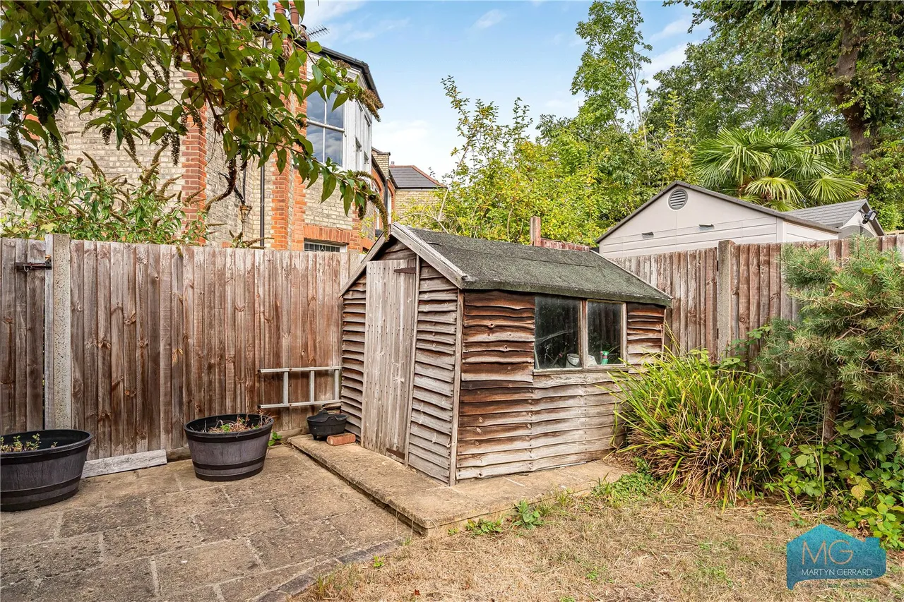 Nether Street, London, N12, photo 14