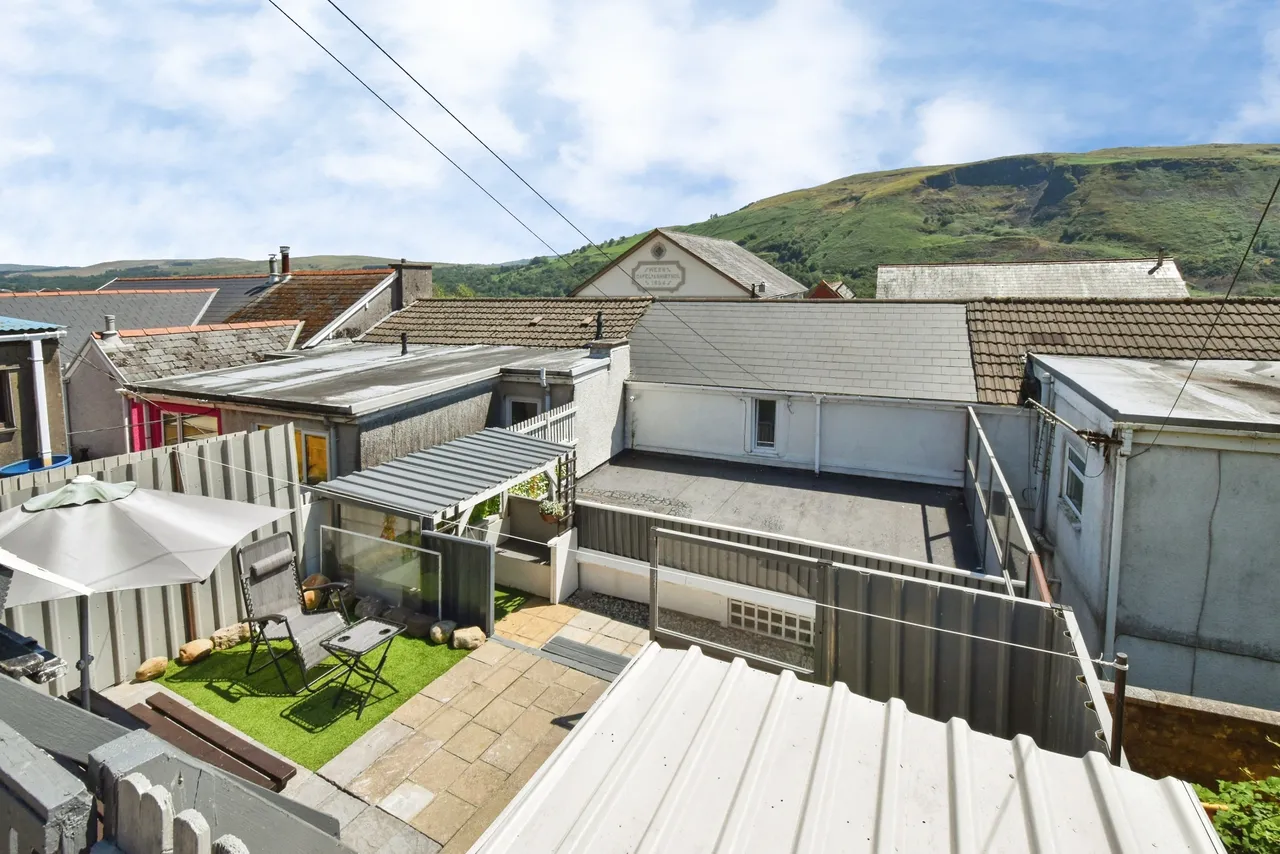 Wern Road, Swansea, SA9, photo 18