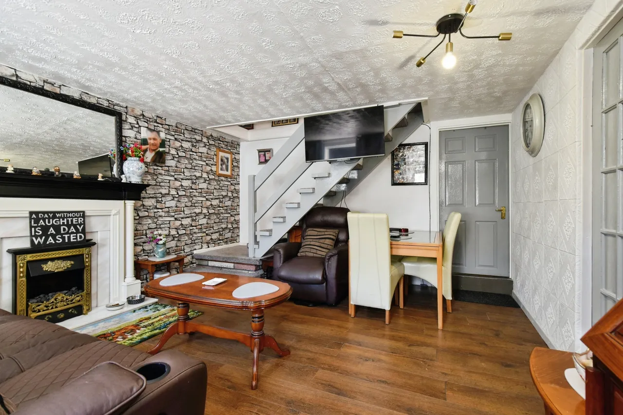 Wern Road, Swansea, SA9, photo 7