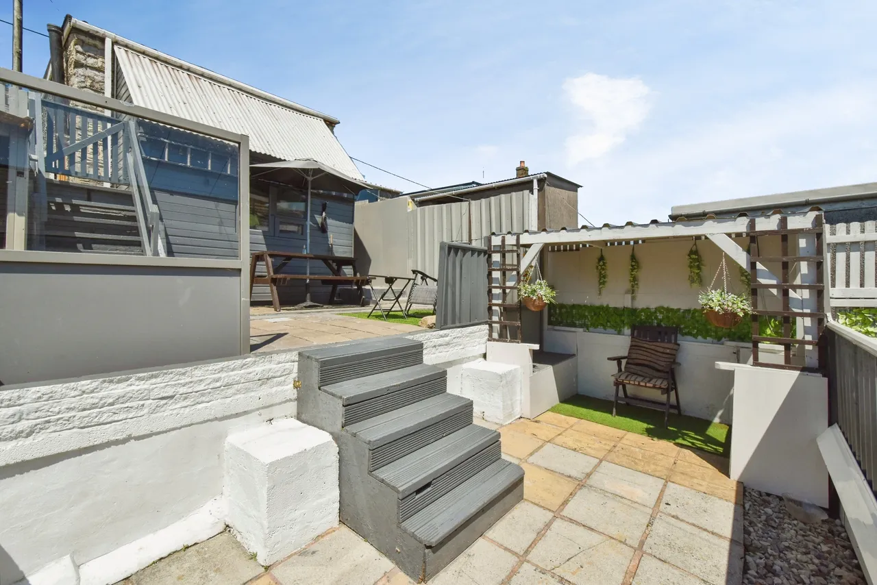 Wern Road, Swansea, SA9, photo 16