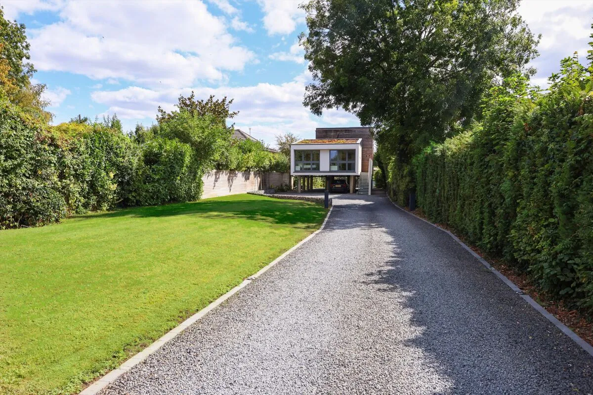 Cube House, Hamm Court, KT13, photo 17
