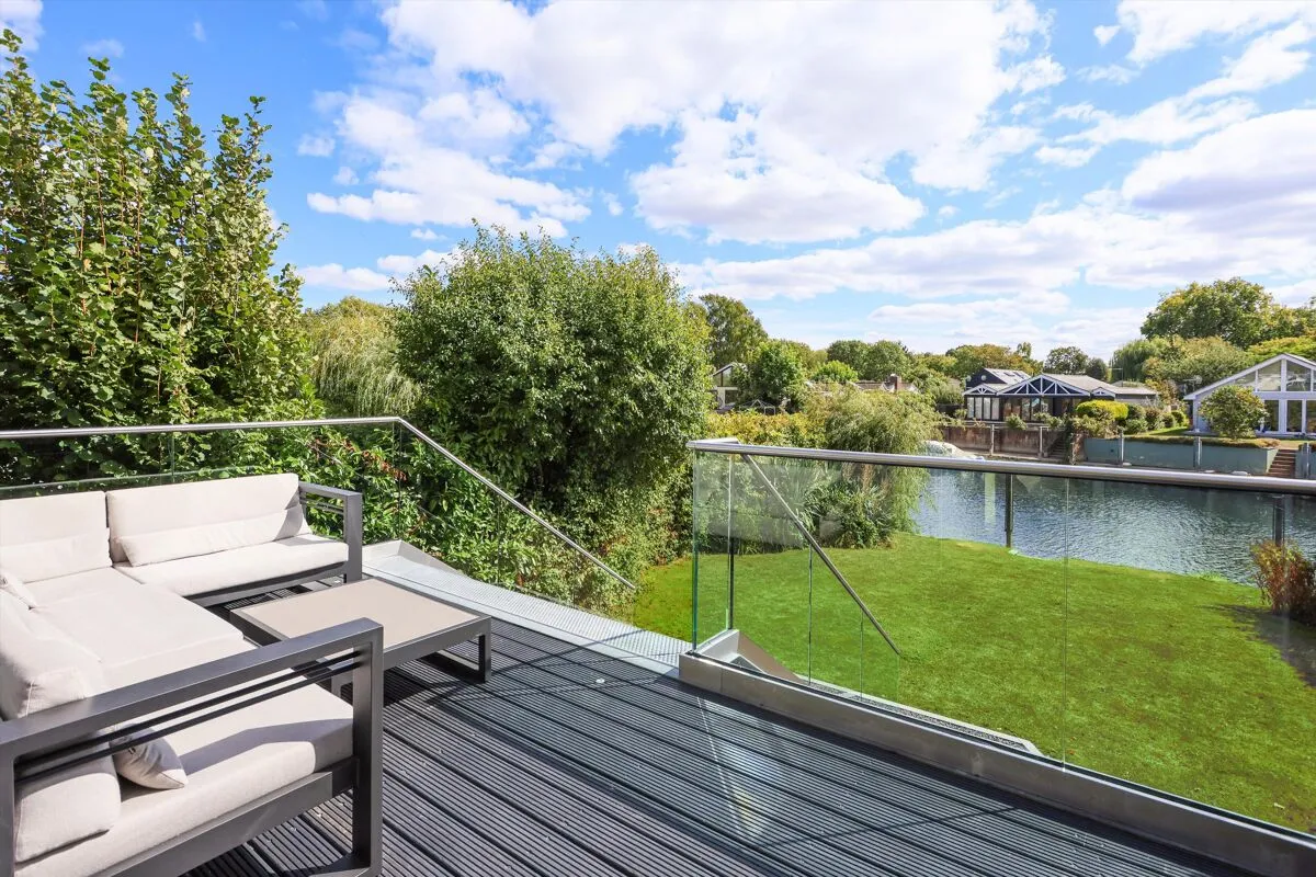 Cube House, Hamm Court, KT13, photo 9