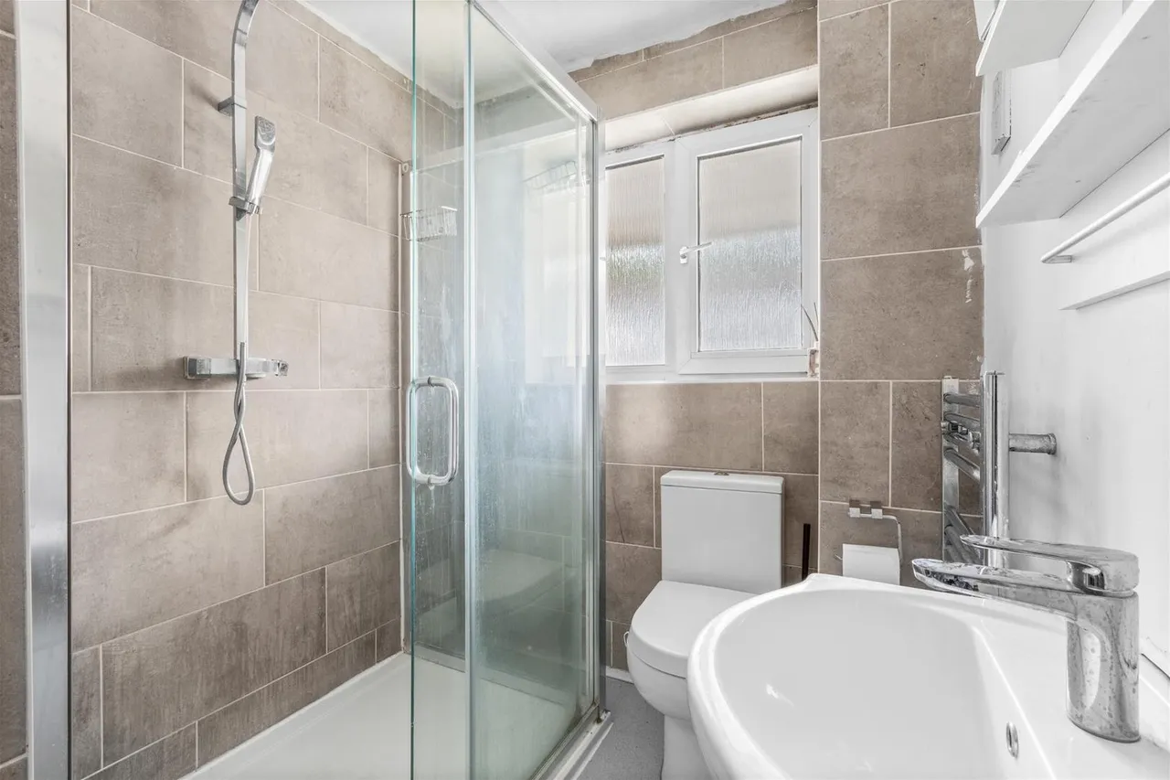 Totteridge Road, High Wycombe, HP13, photo 5