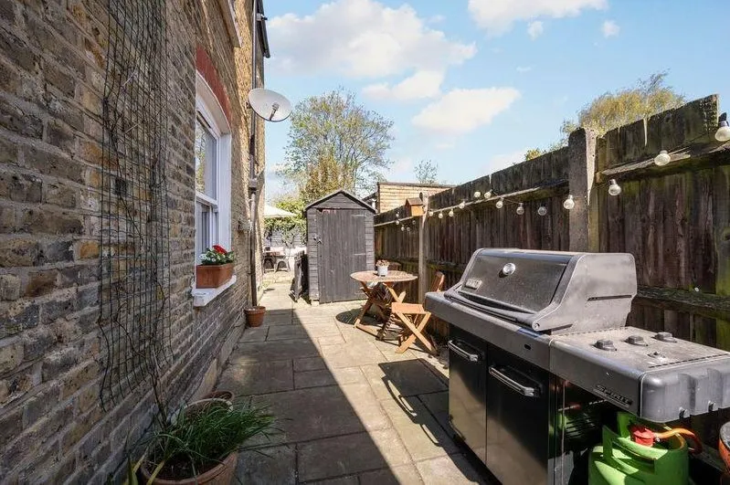 Smeaton Road, London SW18 5JH, photo 7