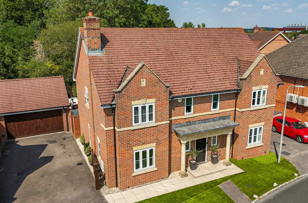 Grenadier Close, Shinfield, Reading, Berkshire, RG2 9EZ, photo 31