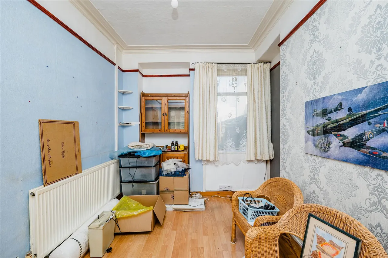 St. Marys Avenue, Barry, CF63 4LT, photo 7