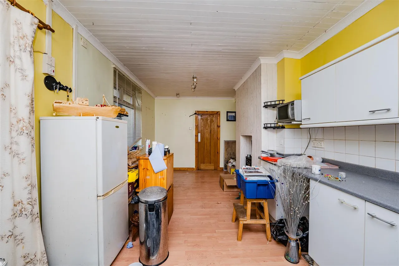 St. Marys Avenue, Barry, CF63 4LT, photo 10