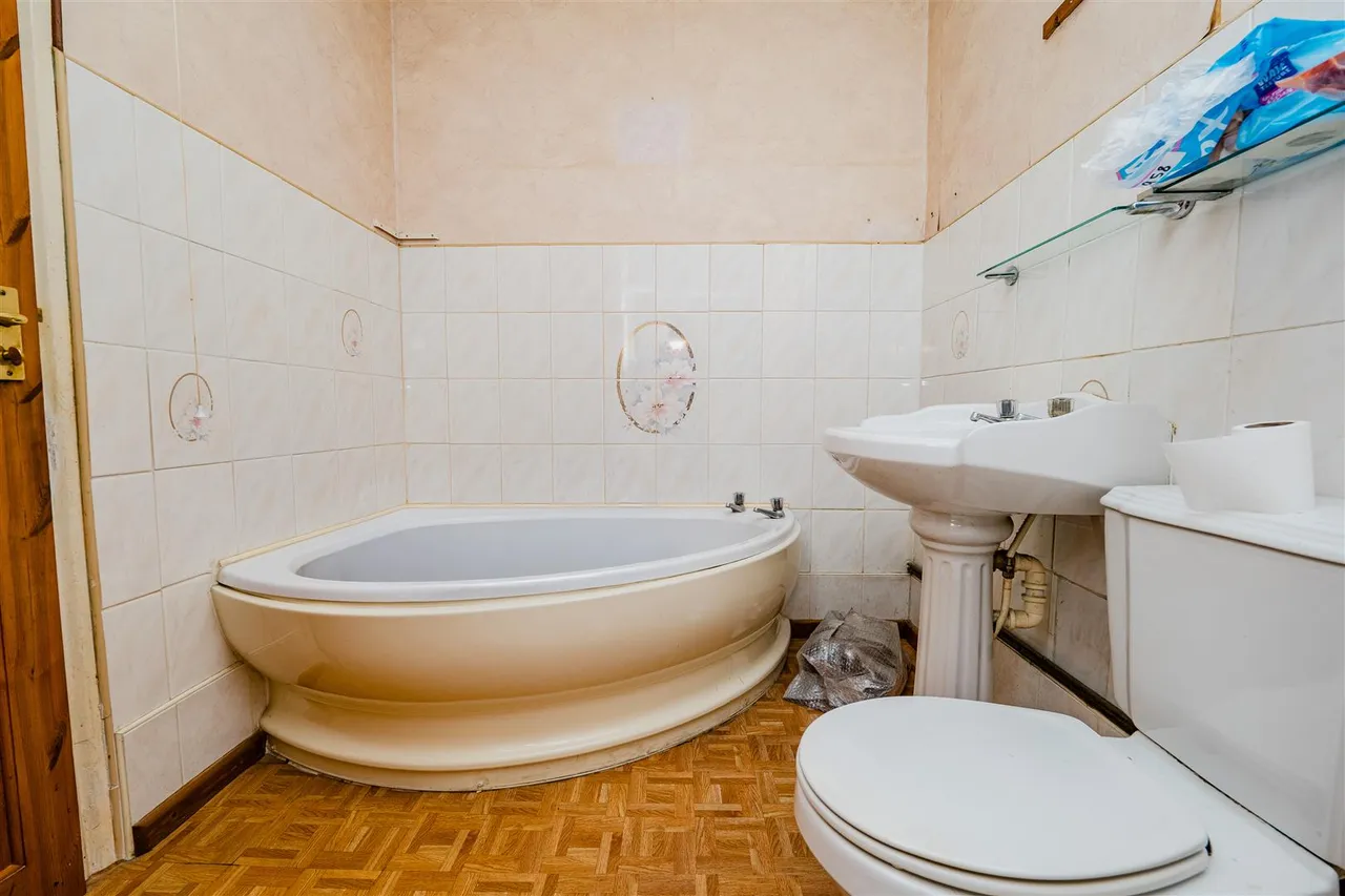 St. Marys Avenue, Barry, CF63 4LT, photo 18