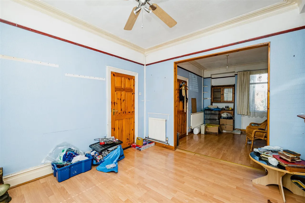 St. Marys Avenue, Barry, CF63 4LT, photo 8