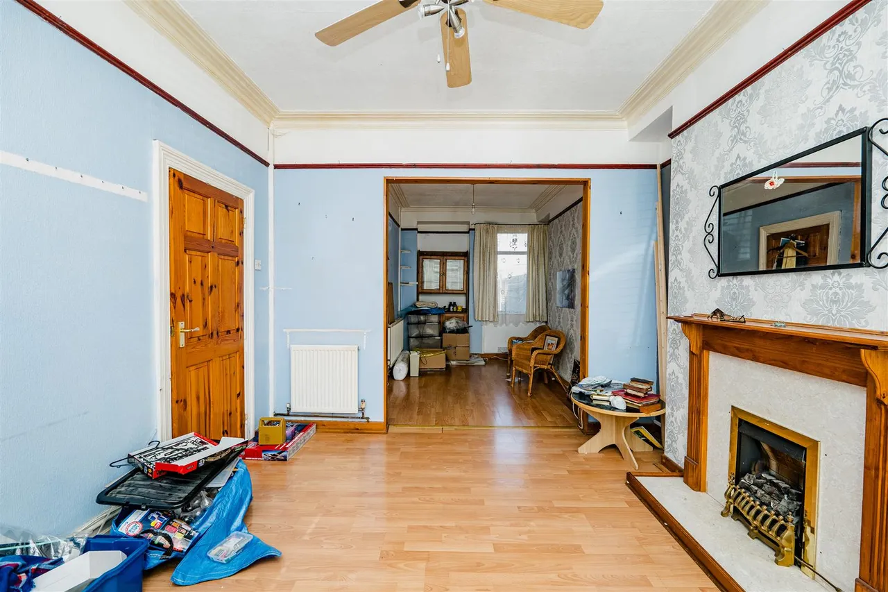 St. Marys Avenue, Barry, CF63 4LT, photo 5