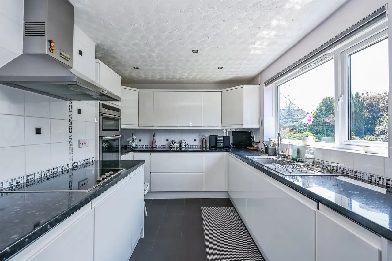 Farm Close, Ilkeston, DE7, photo 3