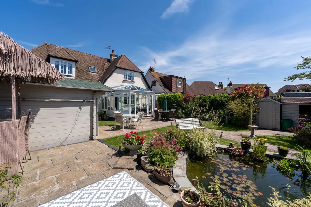 Private Hurstwood Estate, Felpham, photo 2