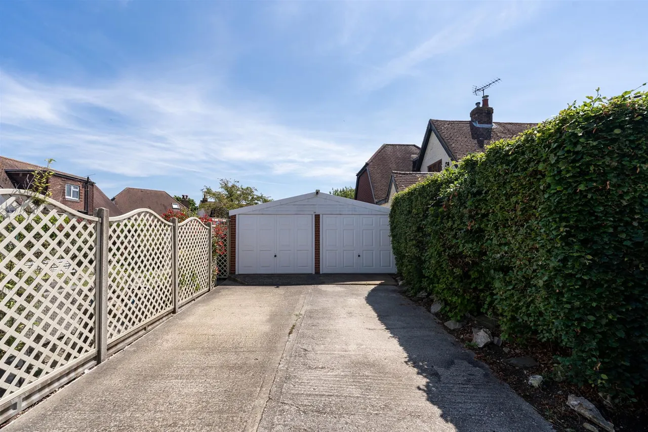 Private Hurstwood Estate, Felpham, photo 32
