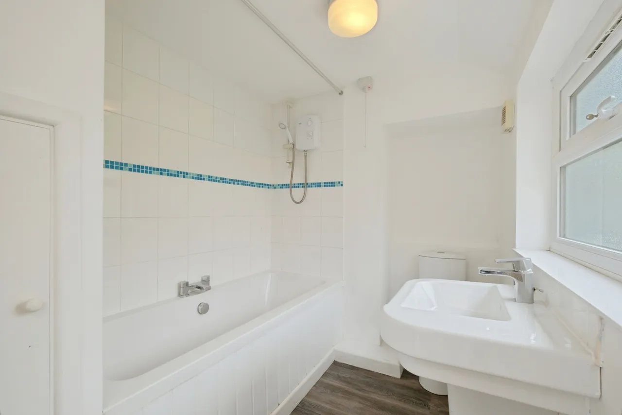 Cross Street, Camborne, TR14, photo 9