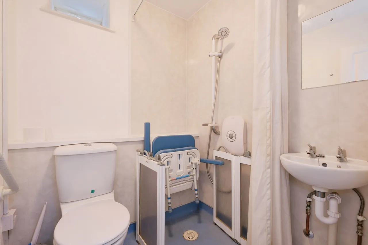 Cross Street, Camborne, TR14, photo 8