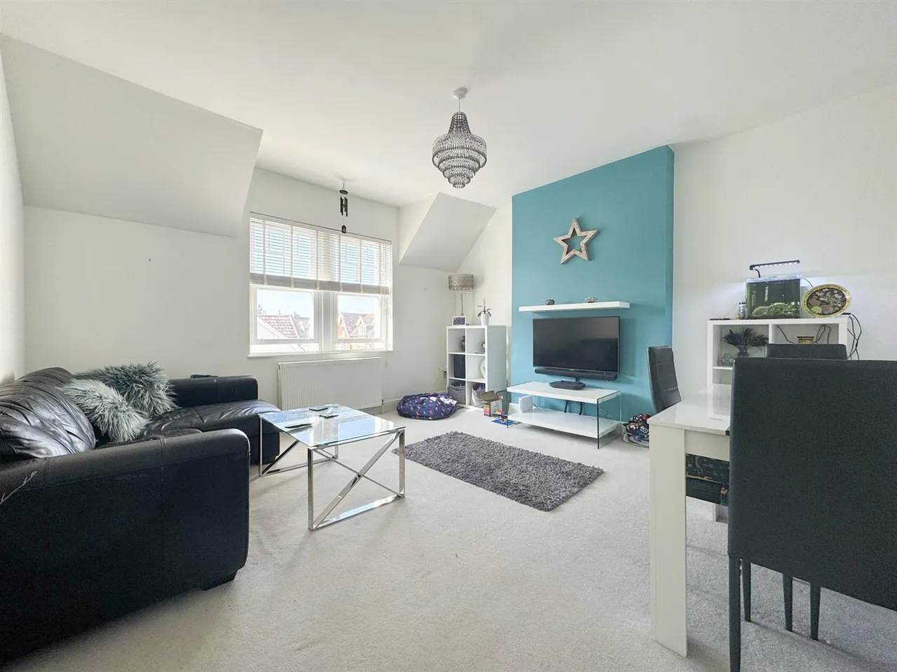 Parkhurst Road, Bexhill-On-Sea, TN40 1DF, photo 2