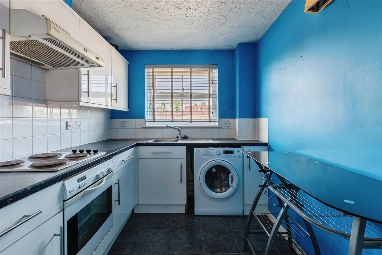 Drapers Fields, Coventry, West Midlands, CV1, photo 8