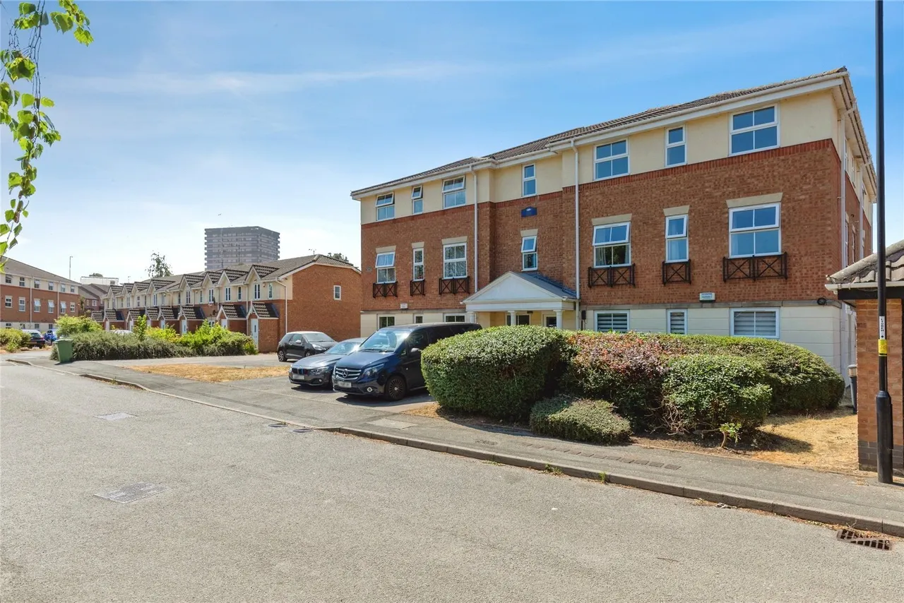 Drapers Fields, Coventry, West Midlands, CV1, photo 18
