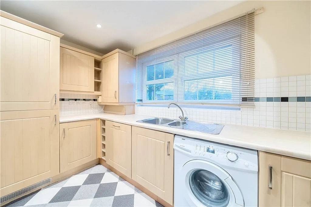 Allenby Road, London, SE28, photo 14