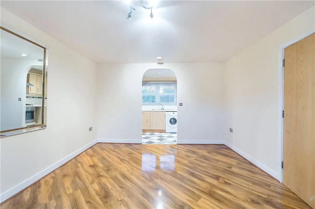 Allenby Road, London, SE28, photo 3