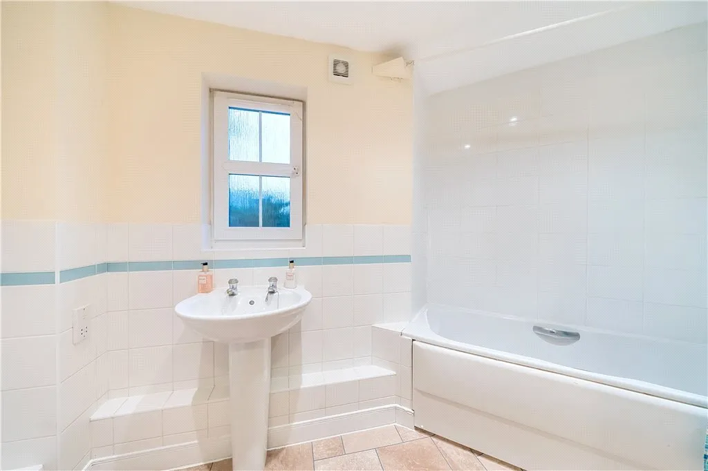 Allenby Road, London, SE28, photo 5