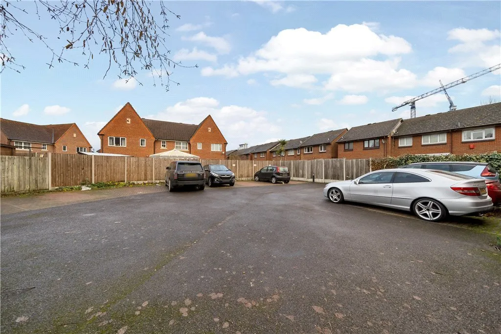 Allenby Road, London, SE28, photo 10