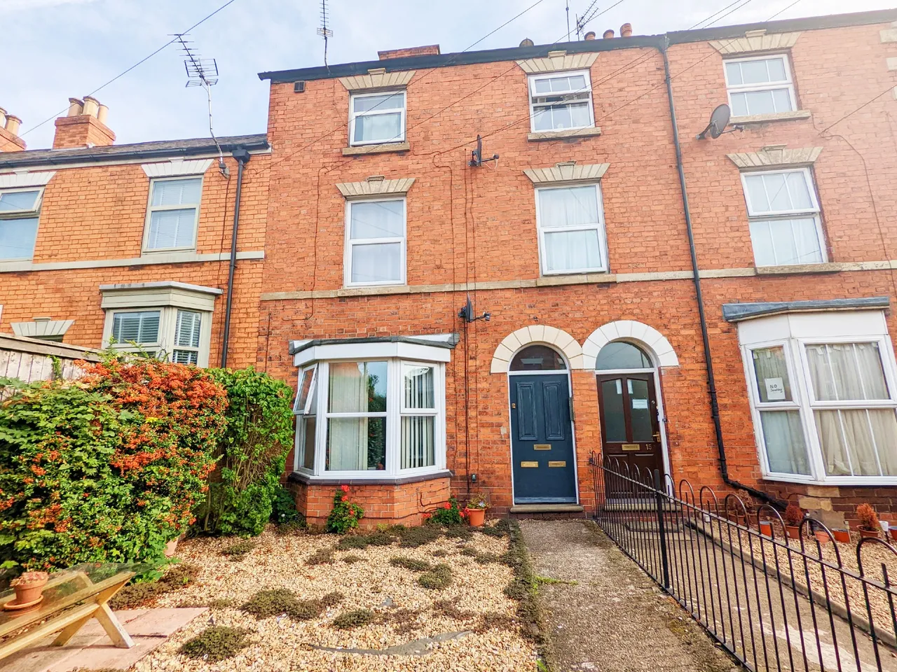 1 bed flat to rent — Albion Place, Grantham, NG31