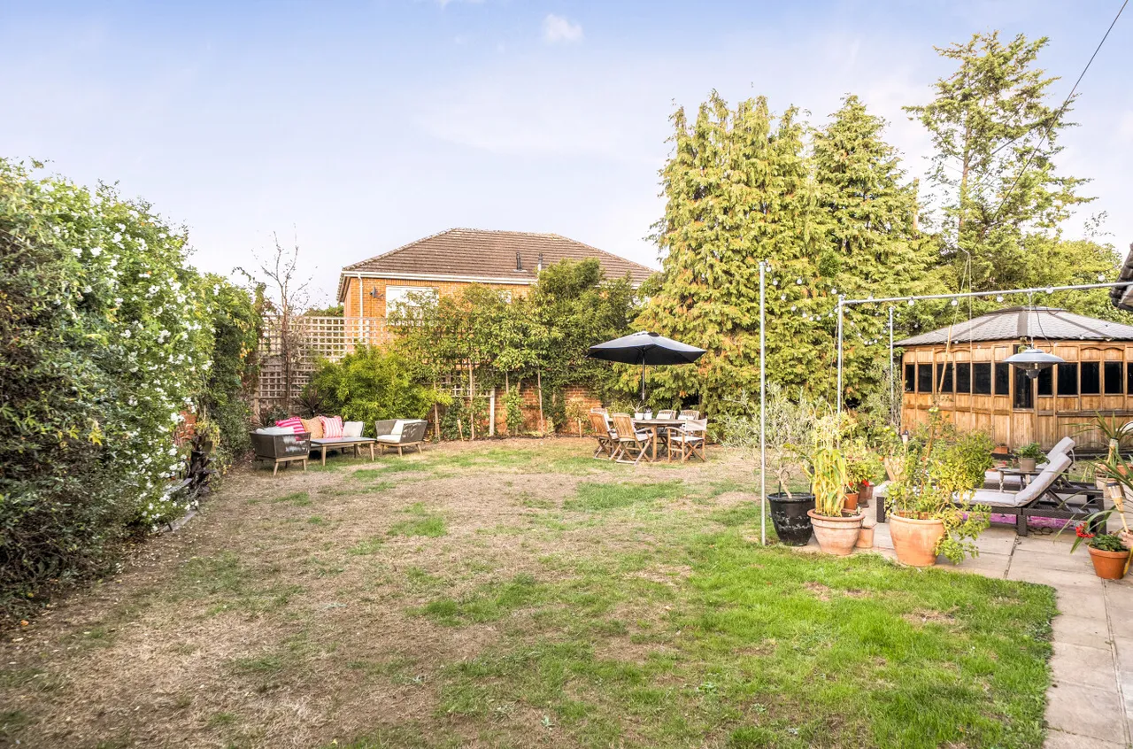 Orchard Close, Walton On Thames, KT12, photo 4