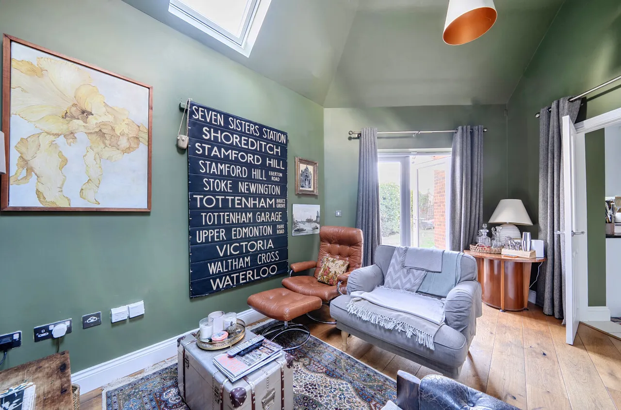 Orchard Close, Walton On Thames, KT12, photo 5