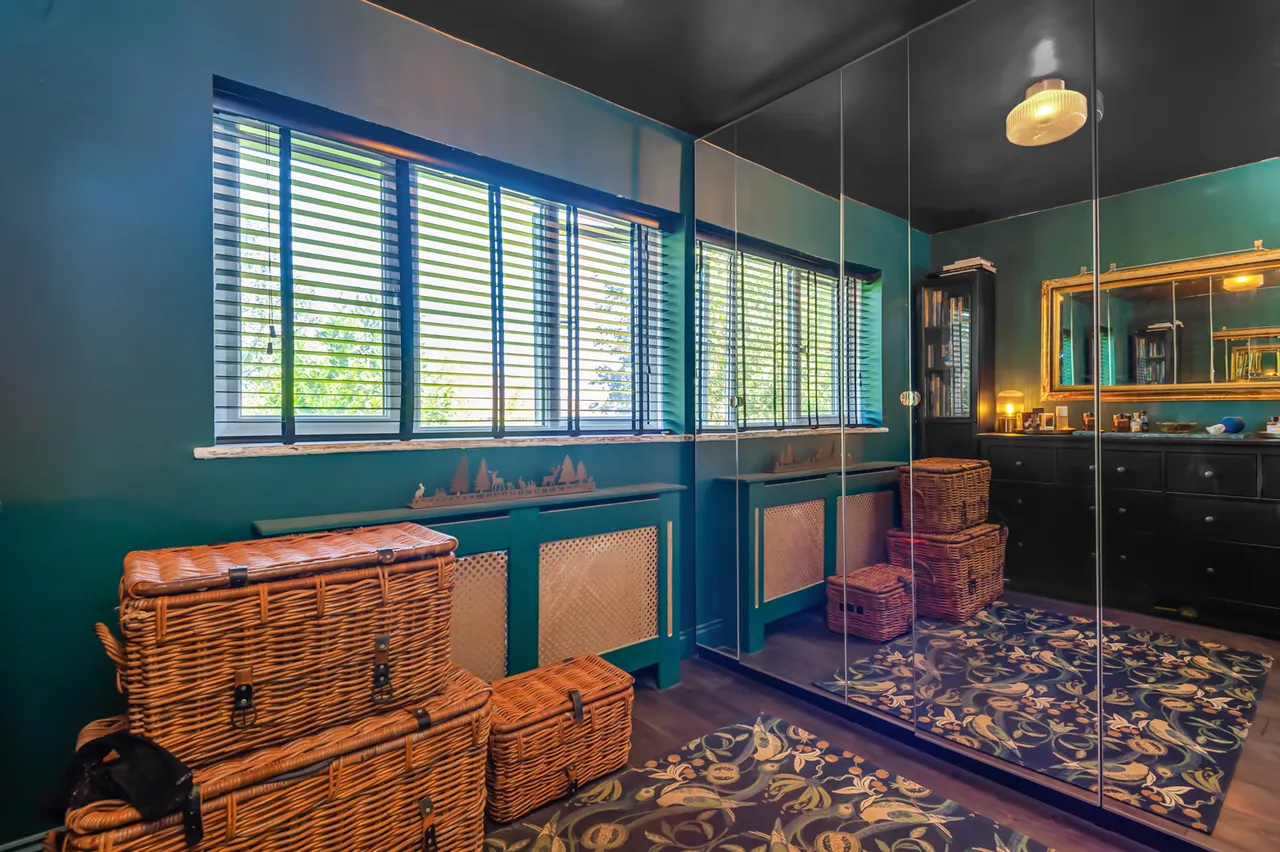The Paddock, Woolton, L25, photo 18