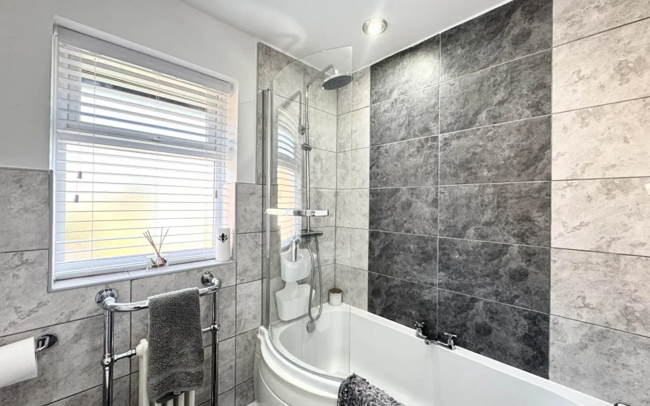 Beaumont Avenue, St Helens, photo 9