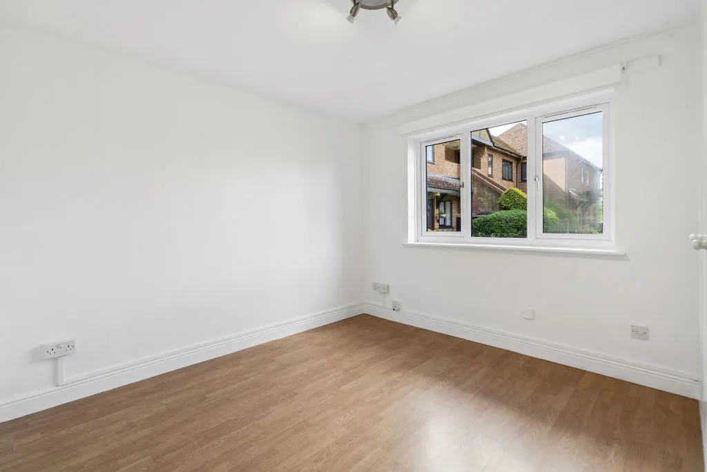 Denton Court Bobmore Lane, Marlow SL7 1GW, photo 4
