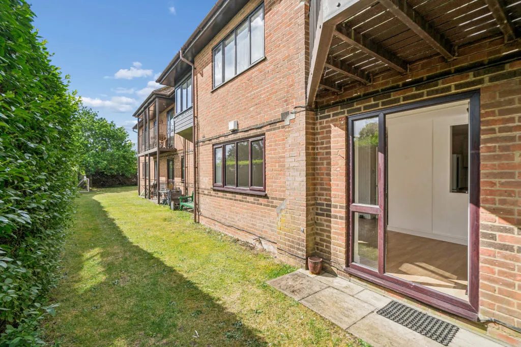Denton Court Bobmore Lane, Marlow SL7 1GW, photo 8