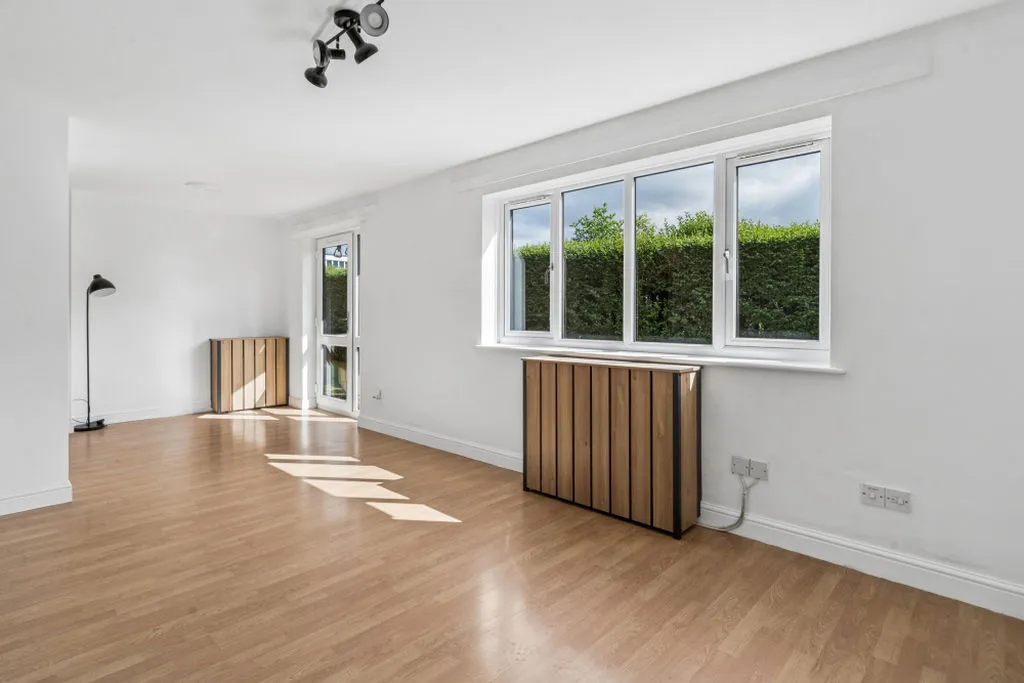 Denton Court Bobmore Lane, Marlow SL7 1GW, photo 2