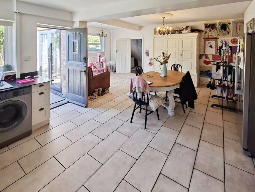 Church Walk, Atherstone, CV9, photo 14