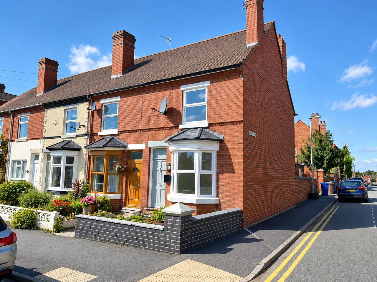 2 bed house for sale, Wolverhampton Road, Cannock, WS11