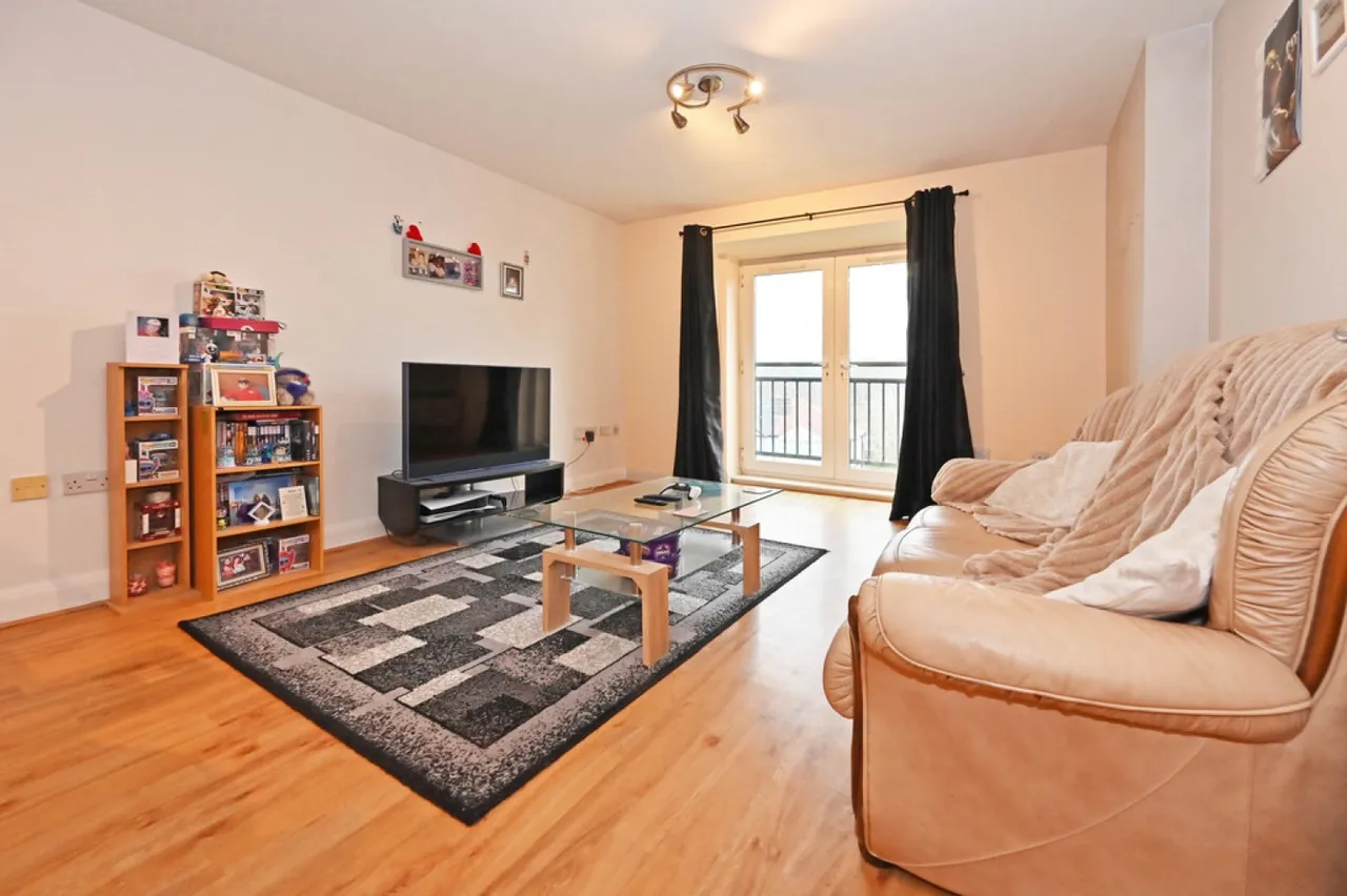 Poplar Drive, Blurton, Stoke-on-Trent, photo 3