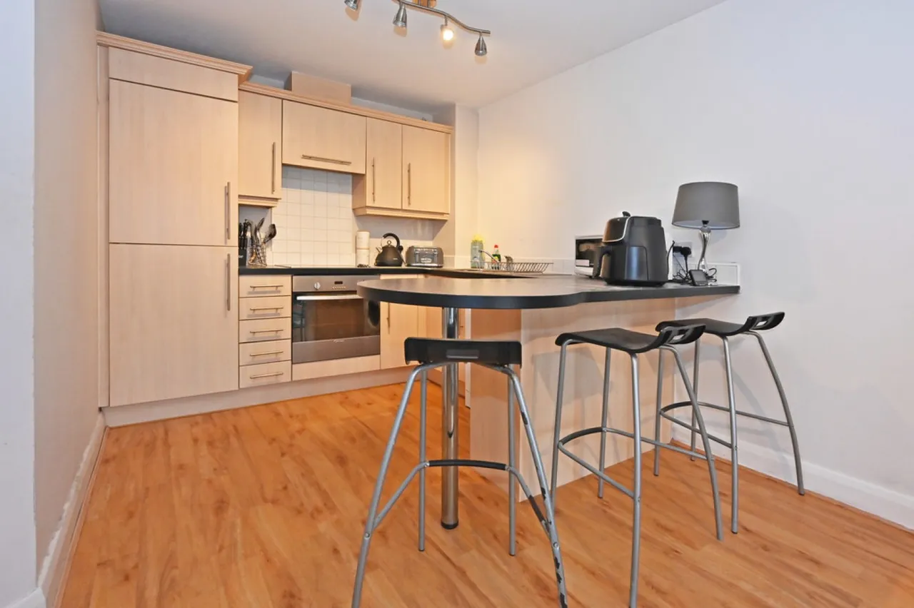 Poplar Drive, Blurton, Stoke-on-Trent, photo 5