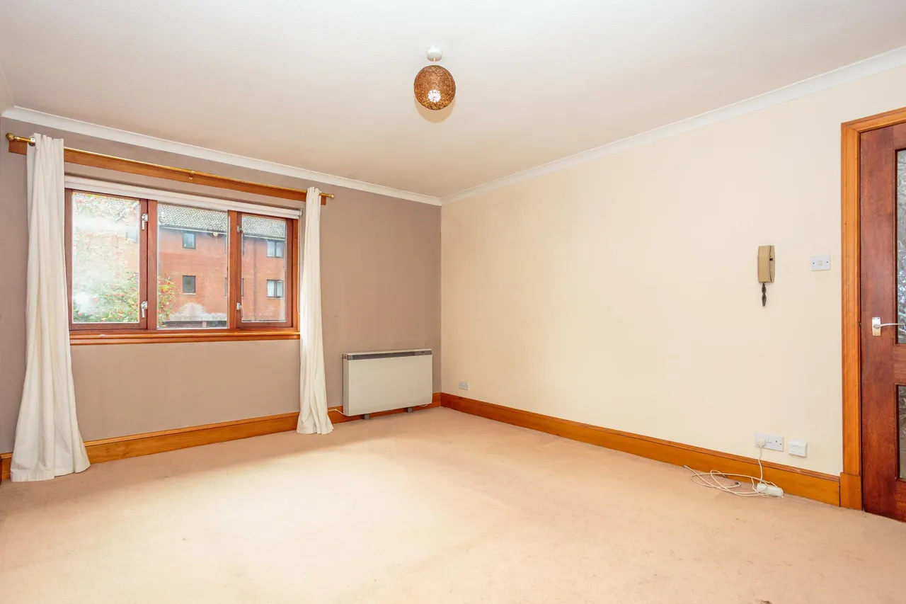 Kirkpatrick Court, Dumfries, DG2, photo 2
