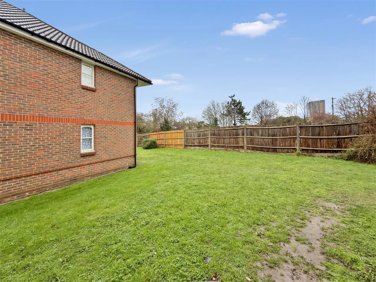 Stirling Grove, Hounslow, photo 8