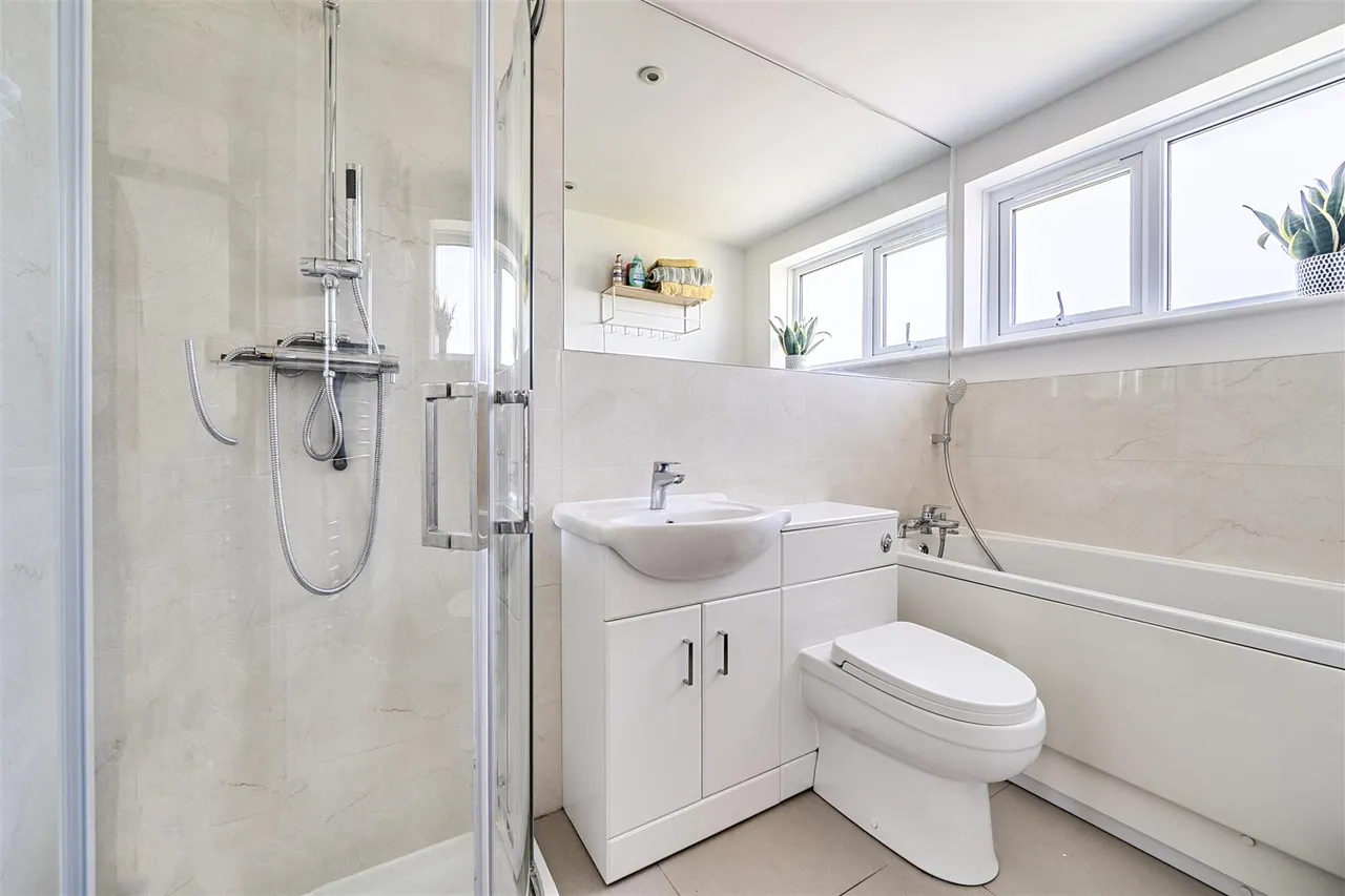 Garstons Close, Titchfield, photo 12