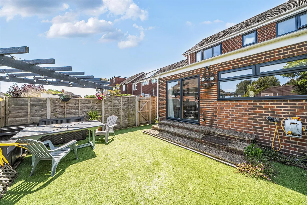 Garstons Close, Titchfield, photo 15