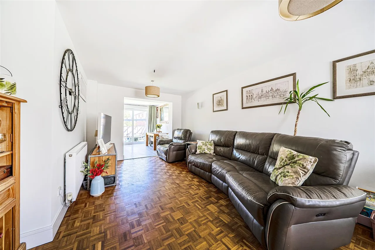 Garstons Close, Titchfield, photo 5