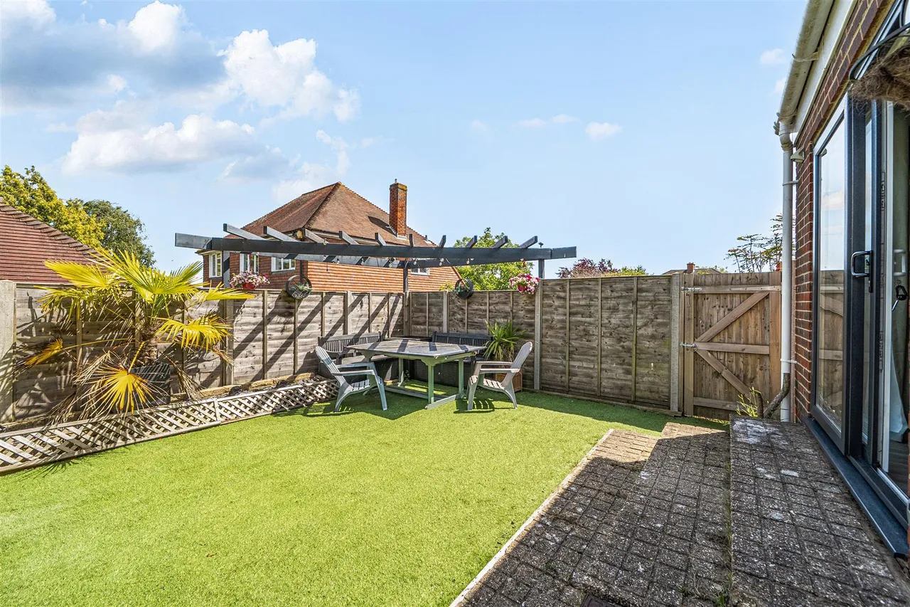 Garstons Close, Titchfield, photo 3