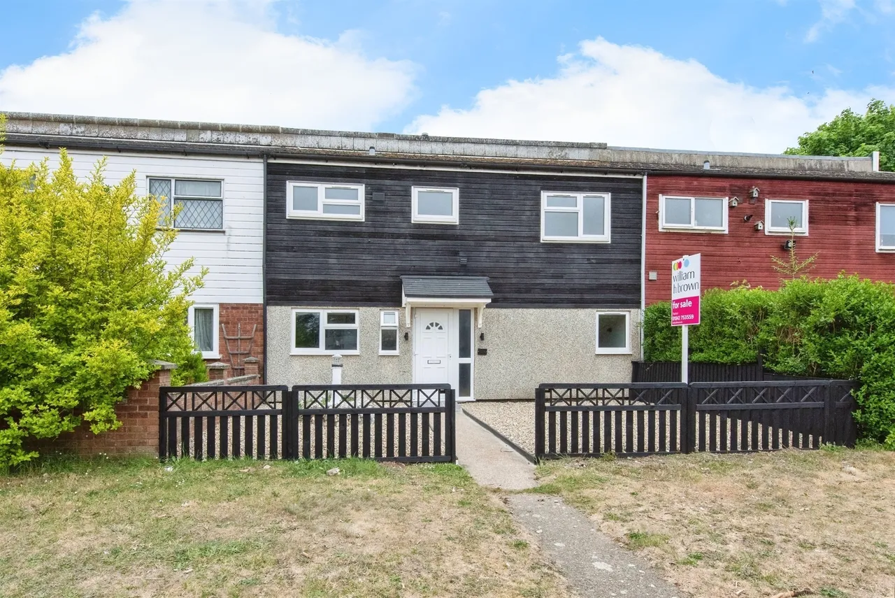 3 bed house for sale — St. Martins Way, Thetford