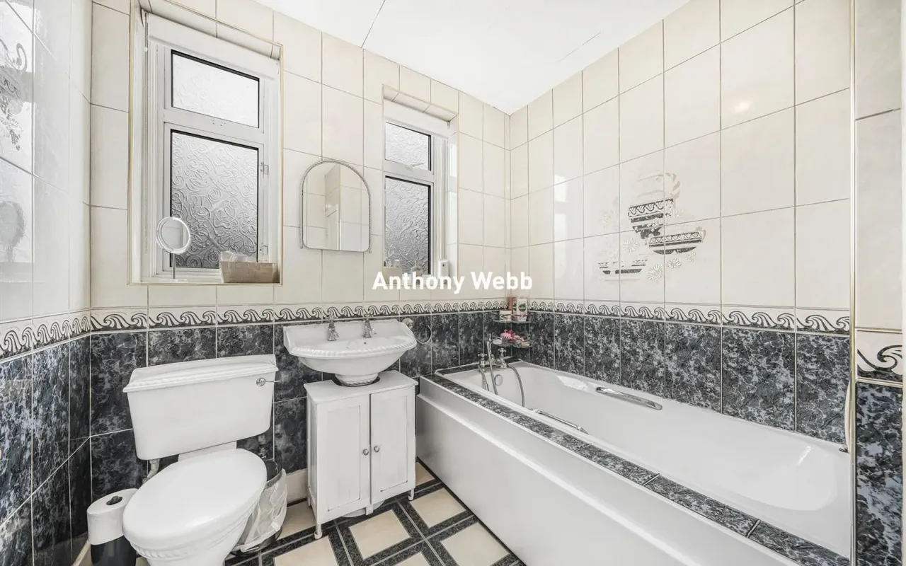 Huxley Place, Palmers Green, N13, photo 11