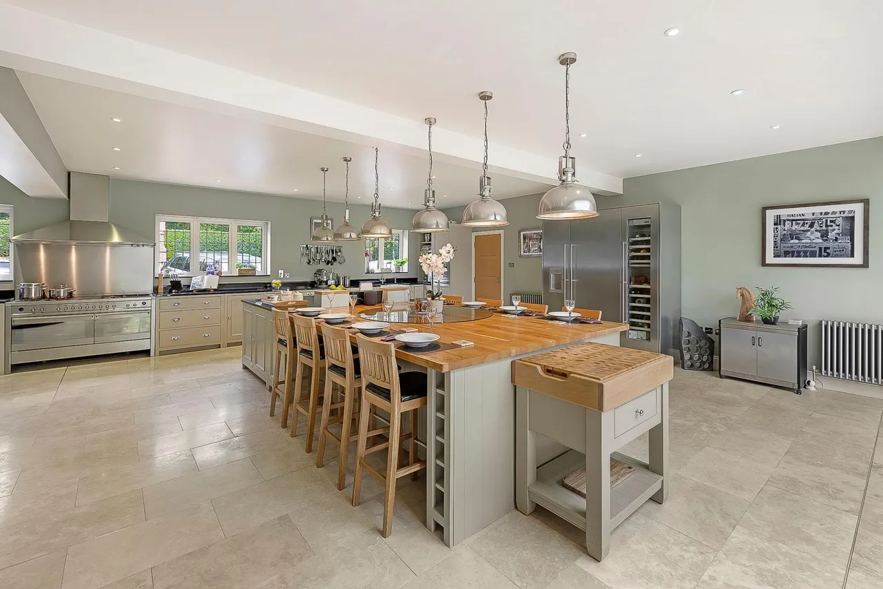 Furze Hill, Webb Estate, CR8, photo 11