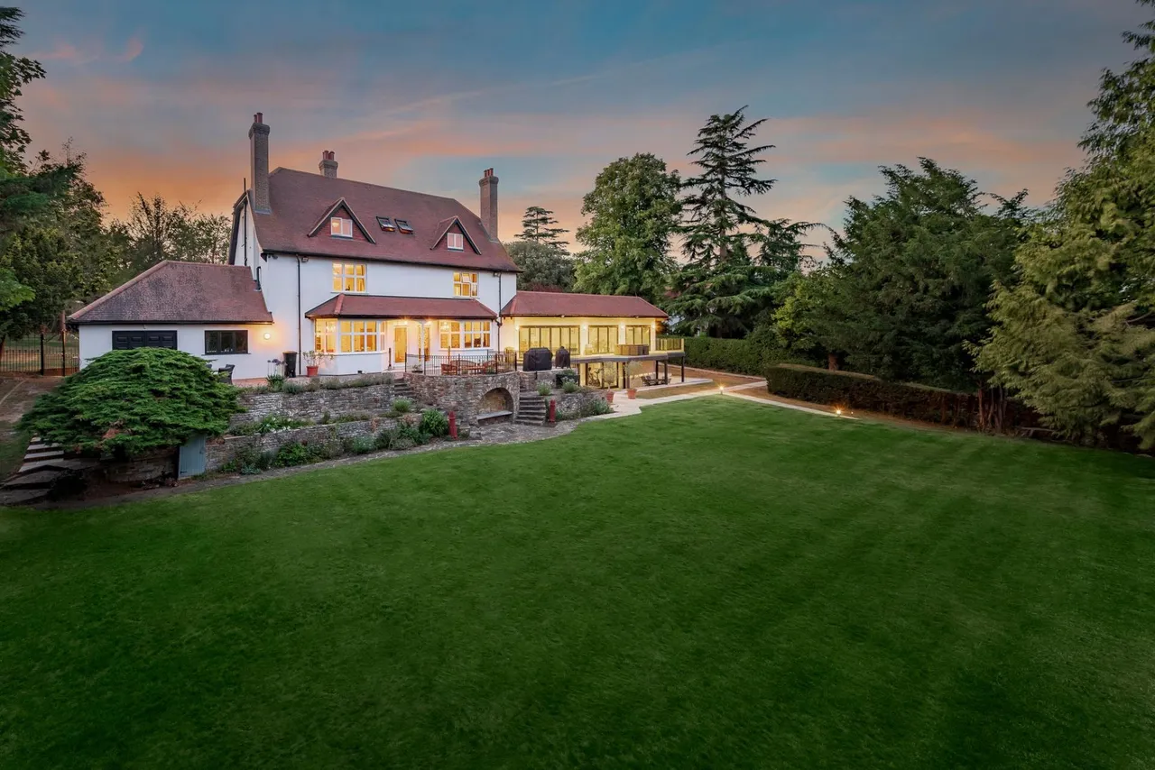 7 bed house for sale, Furze Hill, Webb Estate, CR8